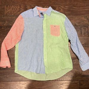 Men’s vineyard vine button up